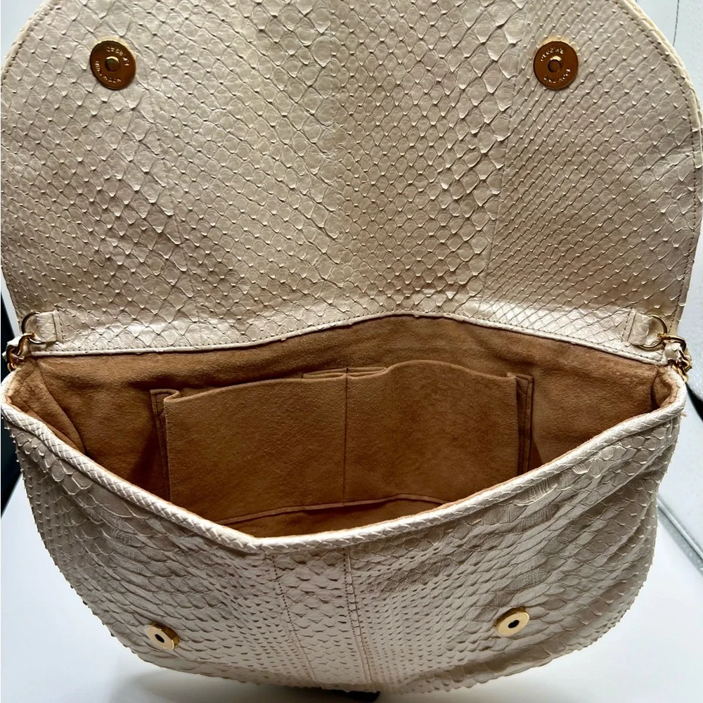 Cream and Gold Textured Shoulder Bag with Chain Handle